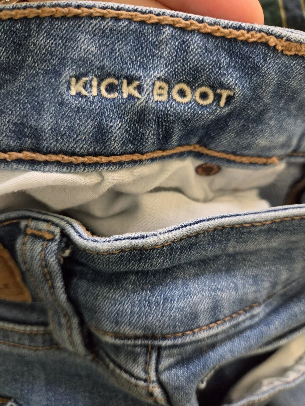 Women's American Eagle Outfitters Kick Boot Jeans Sz 8 Short